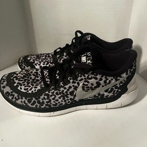 Girl’s Nike Free Run 5.0 Leopard Shoes Sz 7Y